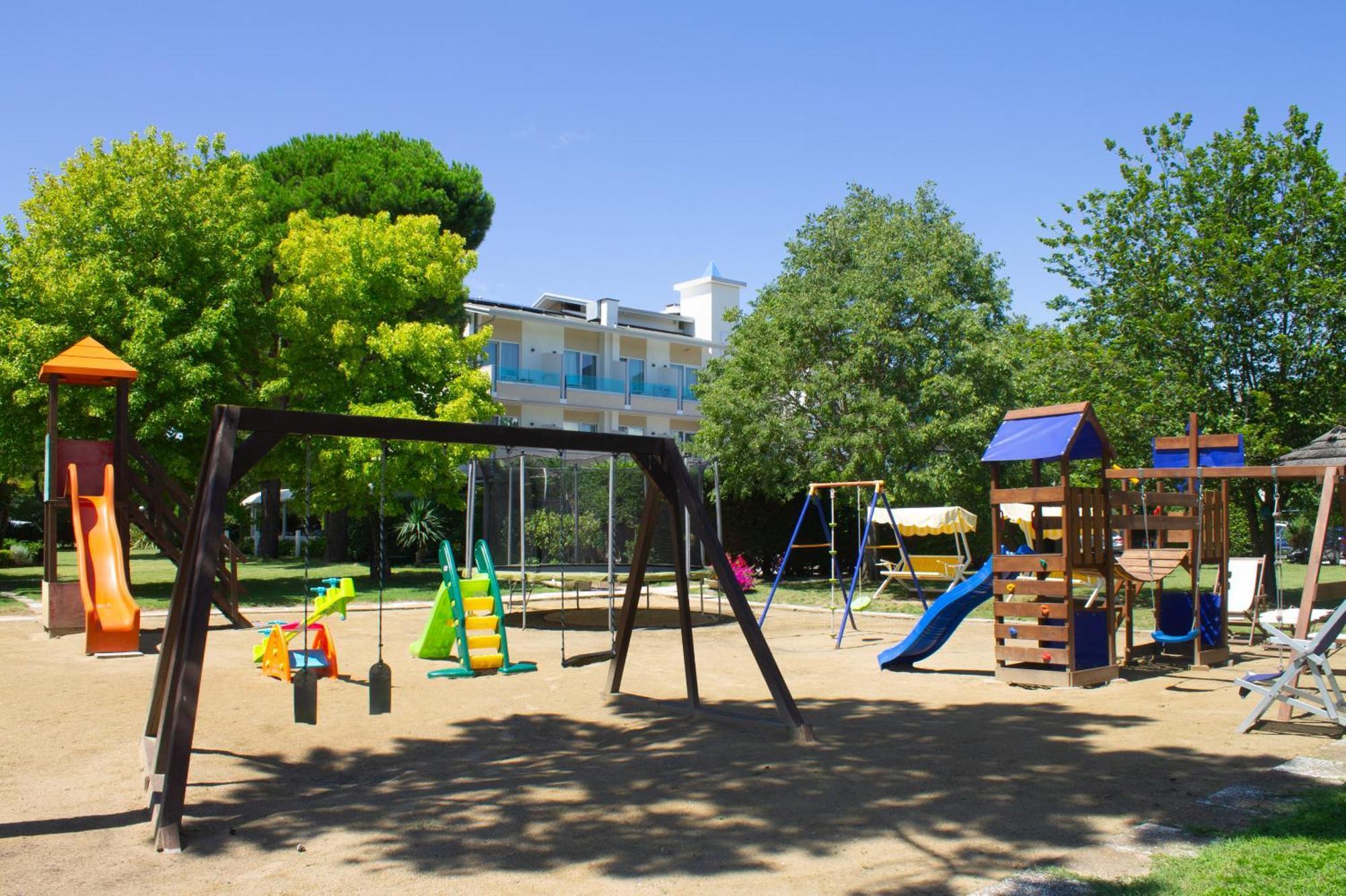 Hotel Hiki 3 Superior Bibione Luaran gambar
